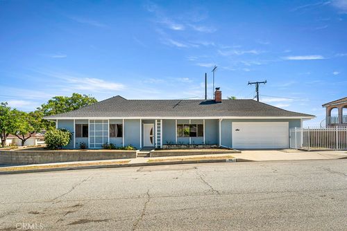 511 E Los Amigos Ave, Montebello, CA, 90640-2836 | Card Image