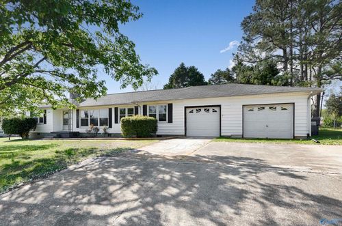 2501 Andrew Jackson Way Ne, Huntsville, AL, 35811-1931 | Card Image
