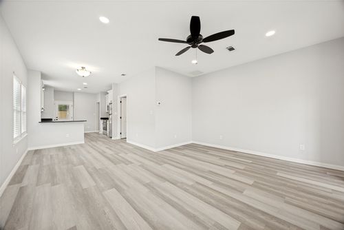 1014 E Pecan St, Sherman, TX, 75090-6226 | Card Image