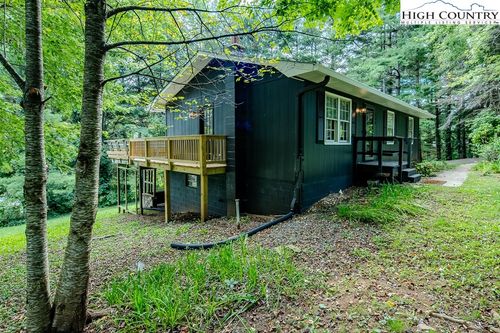 156 N Buffalo Meadows Rd, West Jefferson, NC, 28694-8162 | Card Image