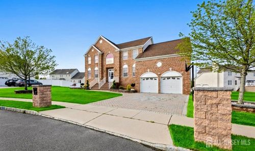 22 Honey Locust Dr, Monroe, NJ, 08831-5323 | Card Image