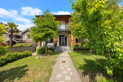 2309 Dublin St, New Westminster, BC, V3M3B3 | Card Image