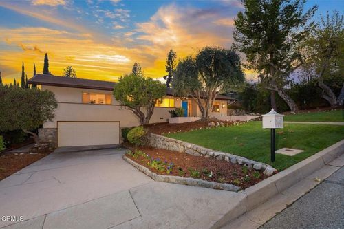 1935 Oakwood Ave, Sierra Madre, CA, 91024-1535 | Card Image