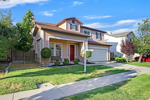 4637 Persimmon Dr, Dublin, CA, 94568-7646 | Card Image