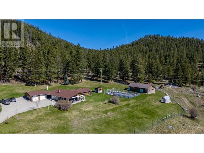 30 Osborne Rd, House other with 3 bedrooms, 2 bathrooms and 4 parking in Summerland BC | Image 4