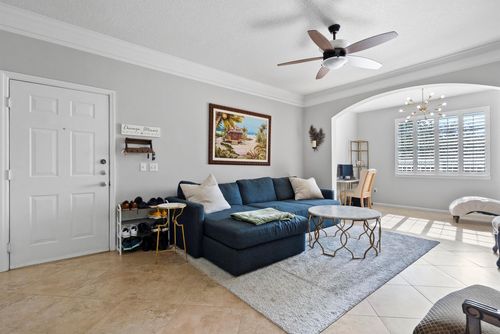3303 Myrtlewood Cir E, Palm Beach Gardens, FL, 33418-6718 | Card Image