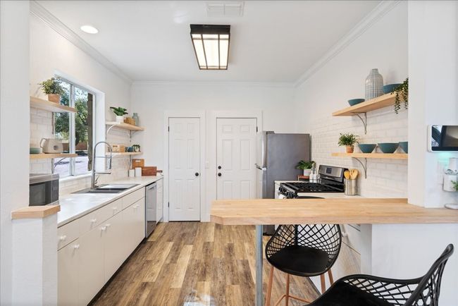 UNIT-104 - 7501 Shadowridge Run, Condo with 3 bedrooms, 3 bathrooms and 4 parking in Austin TX | Image 12