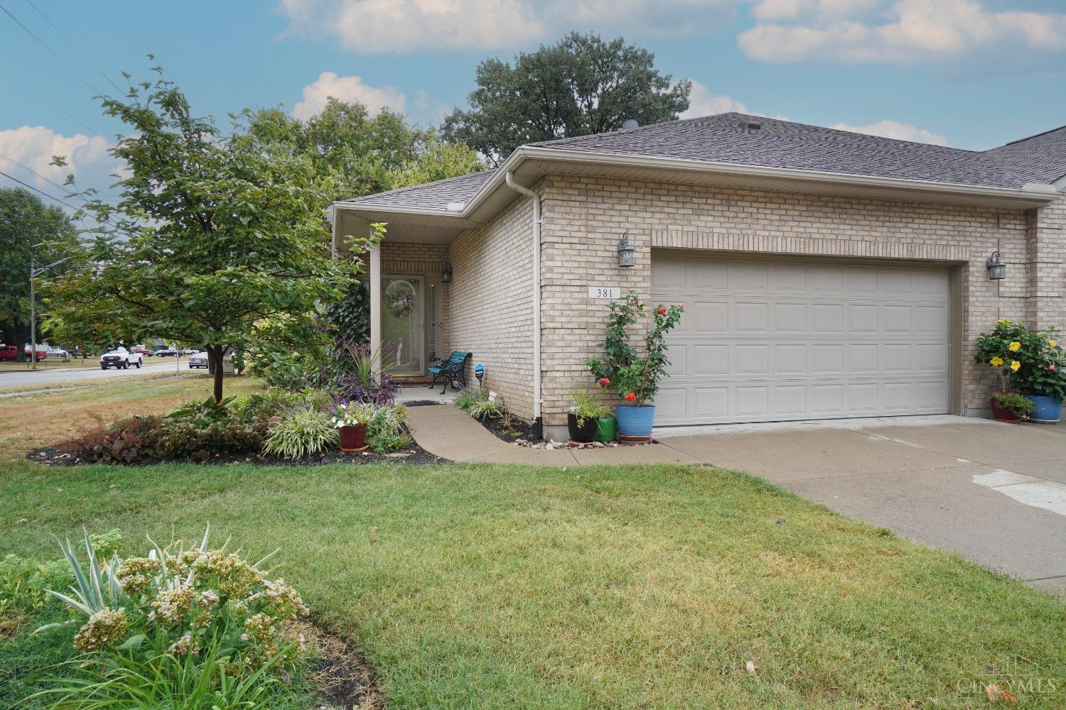Lauryn Meadows Ct, Fairfield, OH 45014