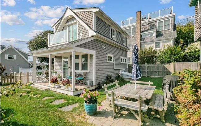 21 - 21 Warren Ave, Home with 1 bedrooms, 2 bathrooms and 1 parking in Middletown RI | Image 17