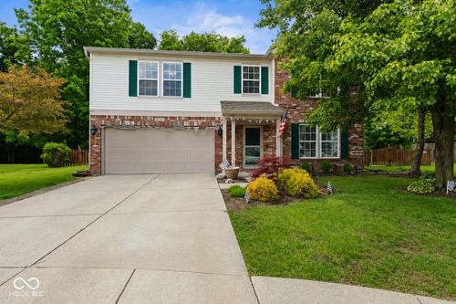 6725 Amber Springs Way, Indianapolis, IN, 46237-4460 | Card Image