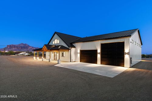 31 W Canyon St, Apache Junction, AZ, 85120-9116 | Card Image