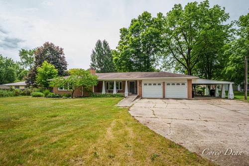 1555 Ellis Ave, Belding, MI, 48809-9401 | Card Image