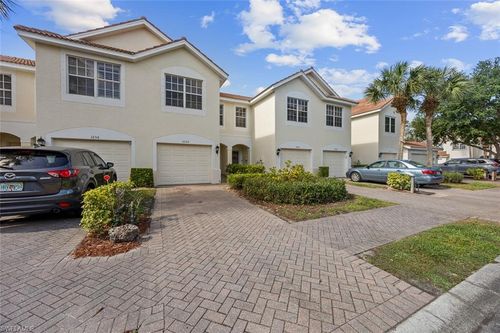 1260 Oxford Ln, NAPLES, FL, 34105-4818 | Card Image