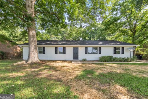 27 Pratt St, Newnan, GA, 30263-2846 | Card Image