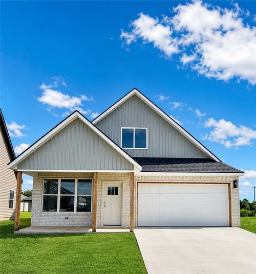 1733 Eden St, Gentry, AR, 72734-3013 | Card Image