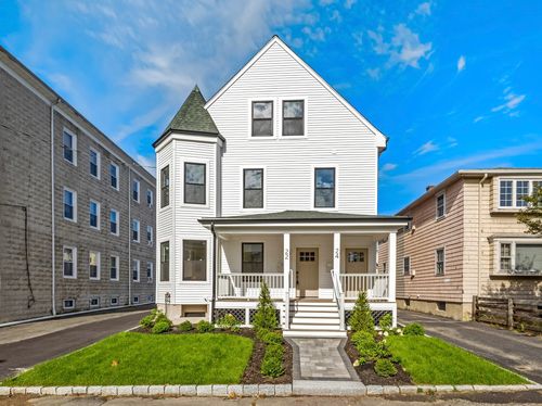 22-22 Olney, Watertown, MA, 02247 | Card Image