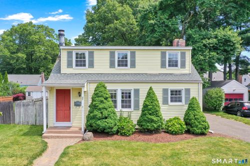 29 Chester Dr, Manchester, CT, 06040-2624 | Card Image