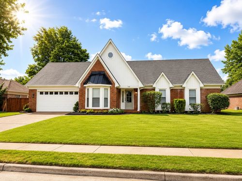 748 Cairn Creek Dr, Cordova, TN, 38018-6443 | Card Image