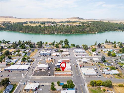 122 E Lake St, Medical Lake, WA, 99022-8571 | Card Image