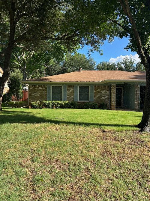 2119 Pecos Dr, Grapevine, TX, 76051-4809 | Card Image