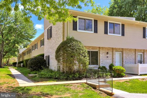 301-301 Village Walk, EXTON, PA, 19341-1241 | Card Image