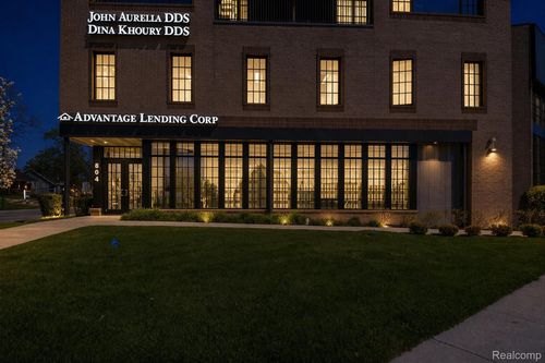 3a-804 N Main St, Rochester, MI, 48307-1431 | Card Image