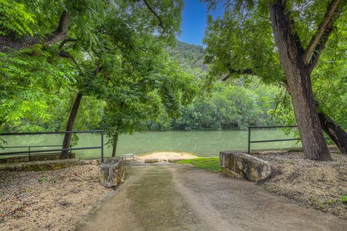 186 River Villas Court, New Braunfels, TX, 78132 | Card Image