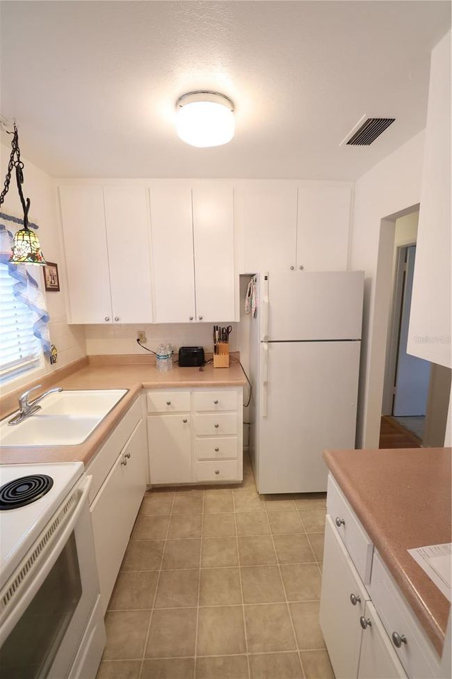 C34 - 5904 17 Th St W, Condo with 2 bedrooms, 1 bathrooms and null parking in BRADENTON FL | Image 8