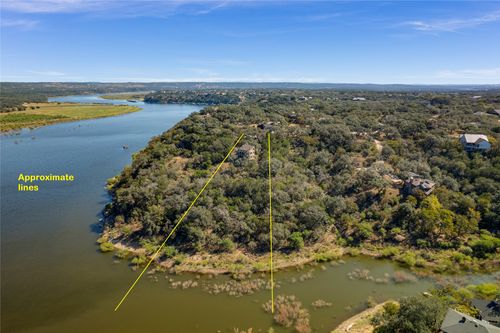 501 Coventry Rd, Spicewood, TX, 78669-3114 | Card Image