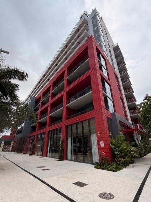 823-90 Ne 32, Miami, FL, 33137 | Card Image