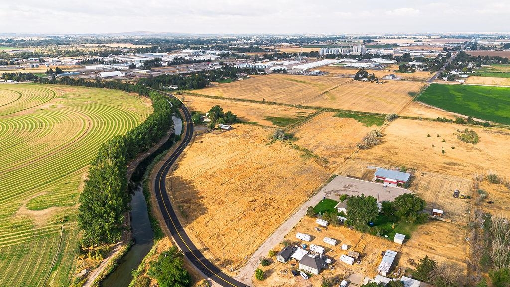 Land in Blackfoot 3