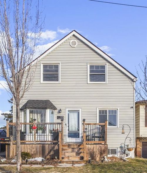 420 Waverly St, Hamilton, ON, L8H6R4 | Card Image