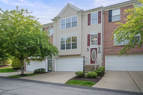 10570 Cherry Grove Ct, Wexford, PA, 15090-7391 | Card Image