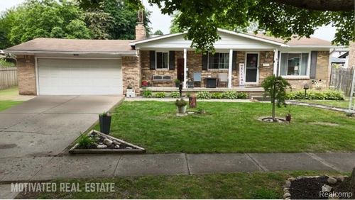 527 Leland St, Flushing, MI, 48433-3302 | Card Image