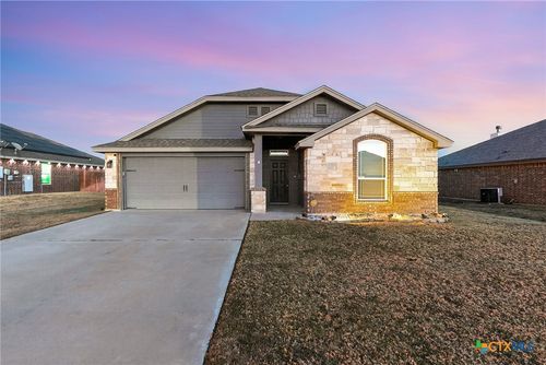 7002 Spirit Of The West Dr, Killeen, TX, 76549-0071 | Card Image