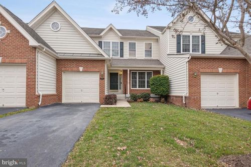 5588 Arrowfield Ter, HAYMARKET, VA, 20169-6190 | Card Image