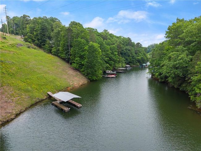 2109 Pine Tree Cir, House other with 2 bedrooms, 3 bathrooms and 4 parking in Gainesville GA | Image 16