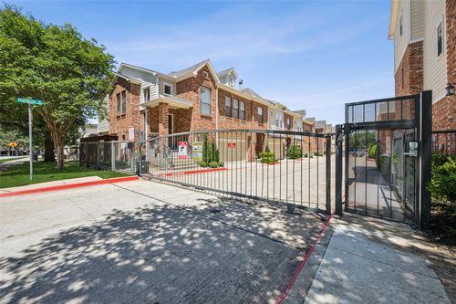 6059 Portrush Dr, Fort Worth, TX, 76116-5893 | Card Image