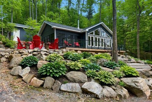 1369 Hipkiss Dr, Haliburton, ON, K0M1S0 | Card Image