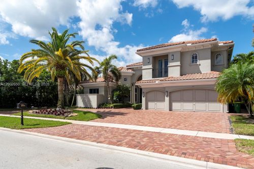 651 Sweet Bay Ave, Plantation, FL, 33324-8277 | Card Image