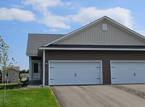 39773 Fallbrook Ave, North Branch, MN, 55056-7406 | Card Image