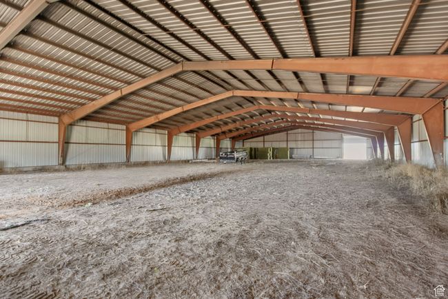 Miscellaneous room featuring vaulted ceiling | Image 25