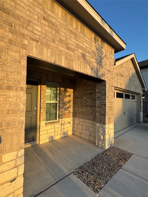 unit-b-15117-B Afleet Alex St, Manor, TX, 78653-1369 | Card Image