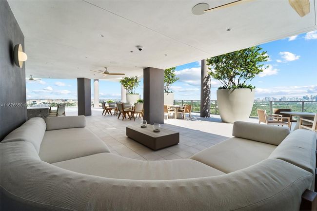 2005 - 2678 Tigertail Ave, Condo with 2 bedrooms, 2 bathrooms and null parking in Coconut Grove FL | Image 21