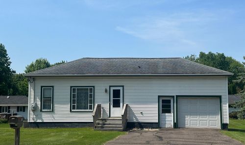 740 1st St, Glenwood City, WI, 54013-9702 | Card Image