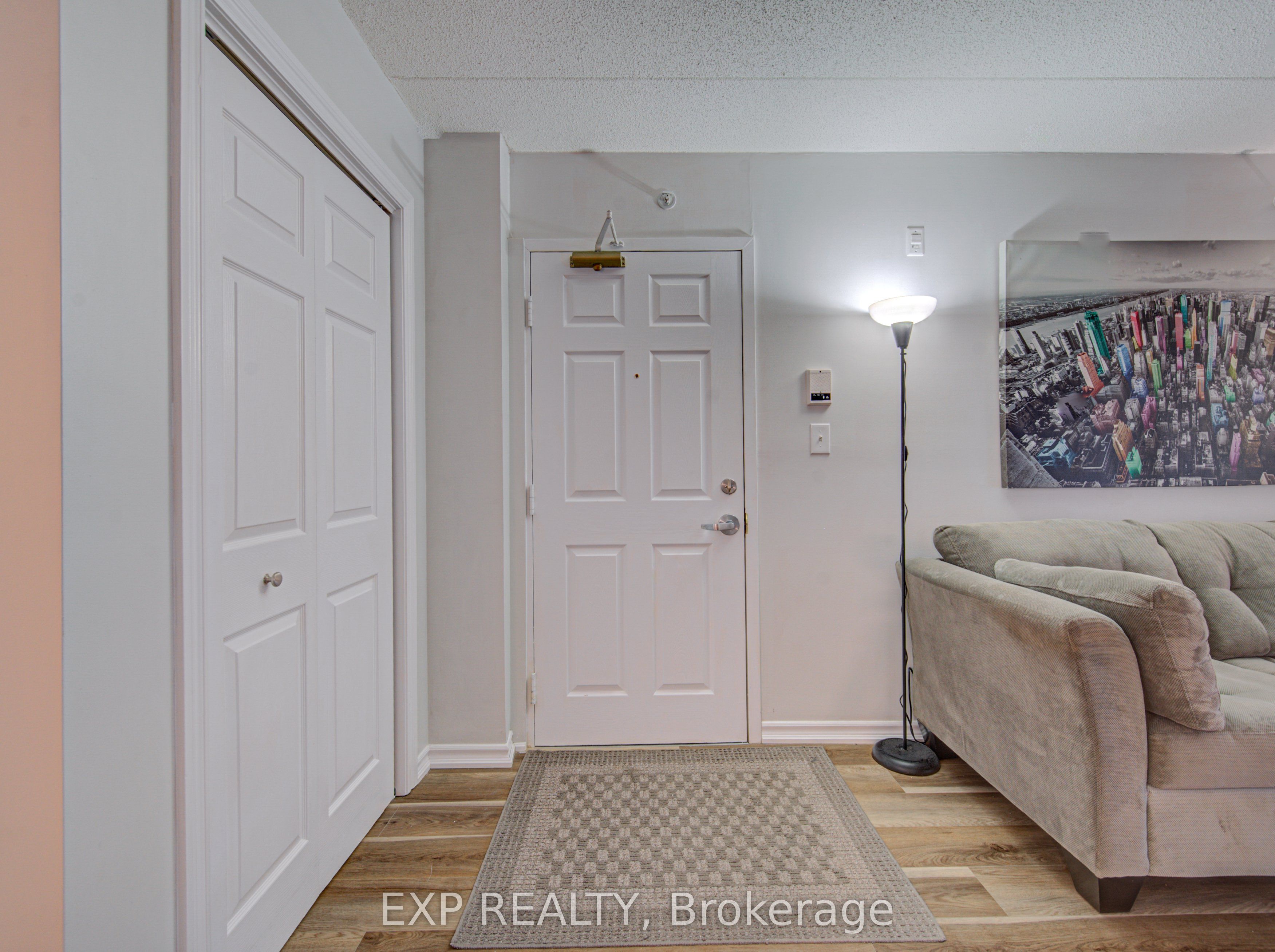 Residential in Oakville 5