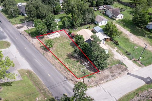 404 N Wharton St, El Campo, TX, 77437-4612 | Card Image