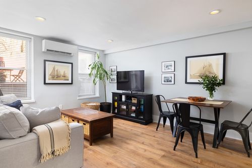 apt-1-75 Waltham St, Boston, MA, 02118-3622 | Card Image