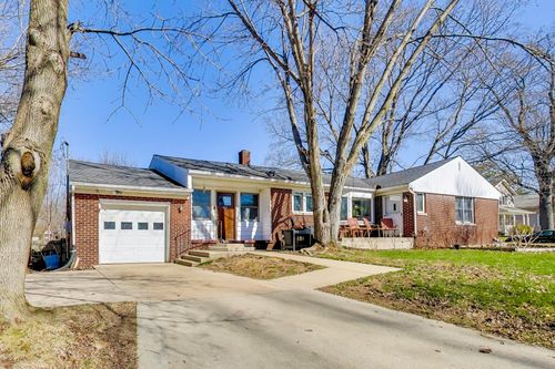 601 Madison Street, Valparaiso, IN, 46385 | Card Image