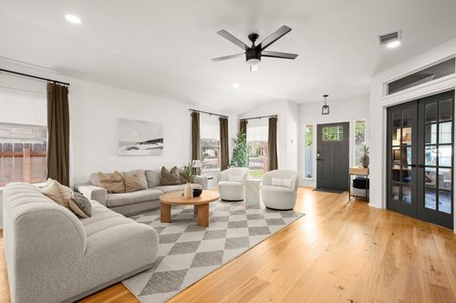 8809 Lanna Bluff Loop, Austin, TX, 78749-3676 | Card Image